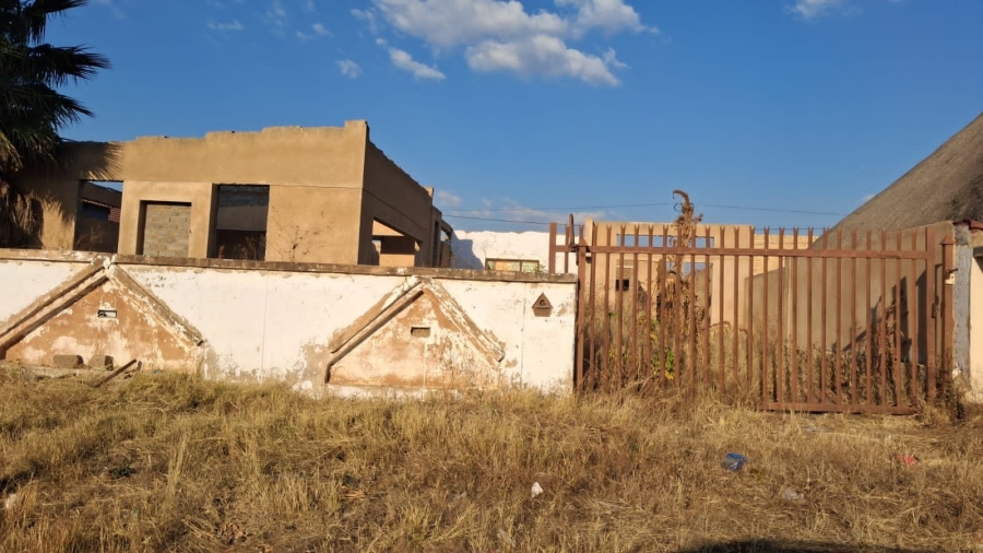  Bedroom Property for Sale in Mabopane Unit U North West
